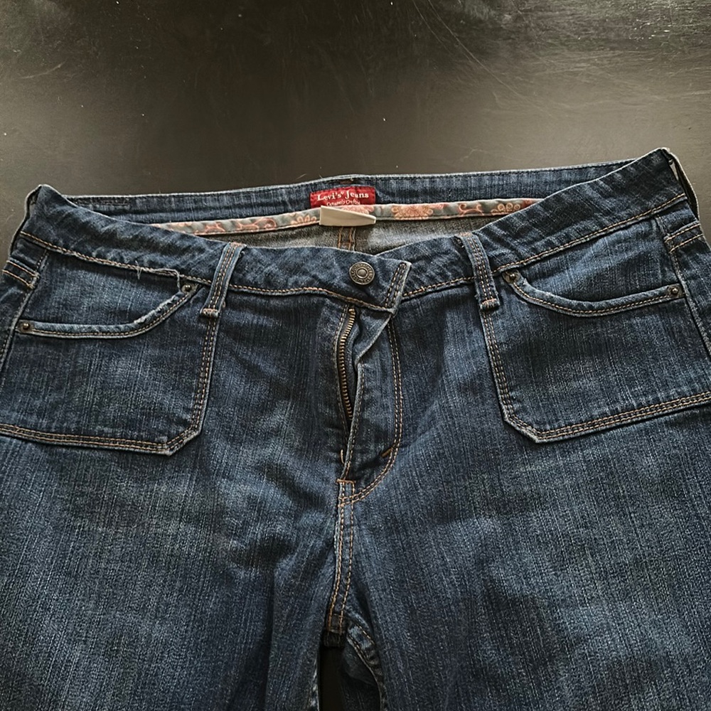Levi’s 545 low rise boot cut size 16